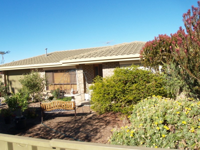 303 Commercial Road, Seaford SA 5169