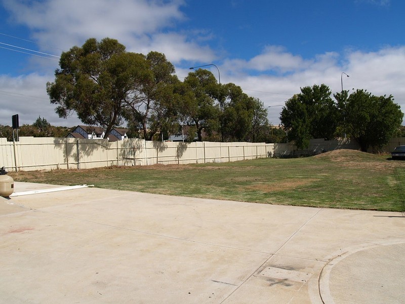 2-4 Bayton Road, Huntfield Heights SA 5163