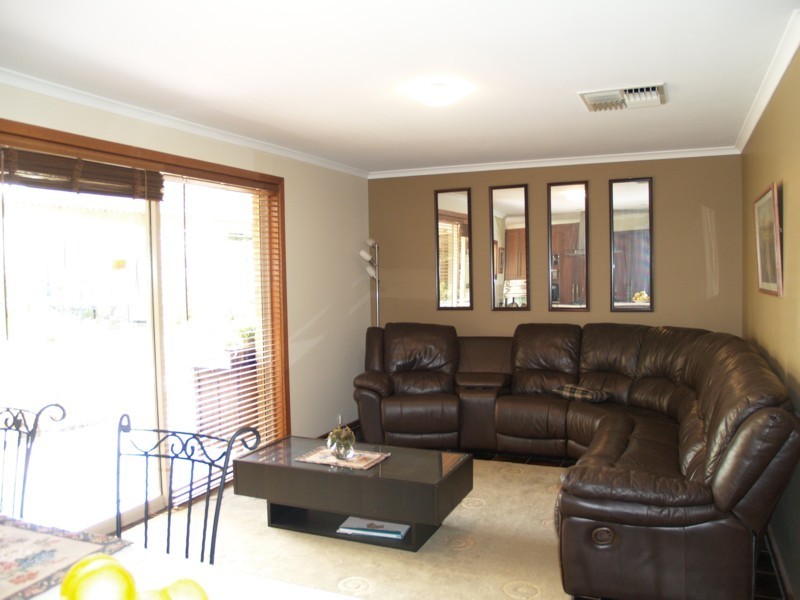 30 Gardenia Crescent, Morphett Vale SA 5162