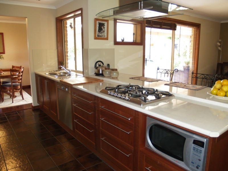 30 Gardenia Crescent, Morphett Vale SA 5162