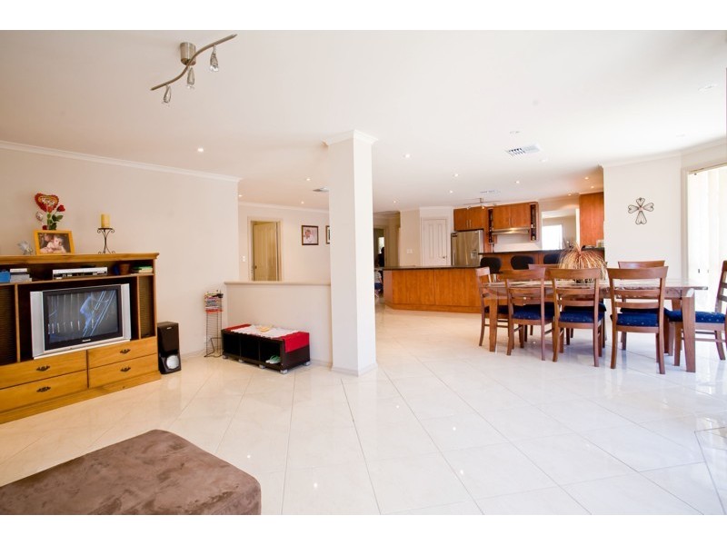 21 Islington Drive, Sheidow Park SA 5158