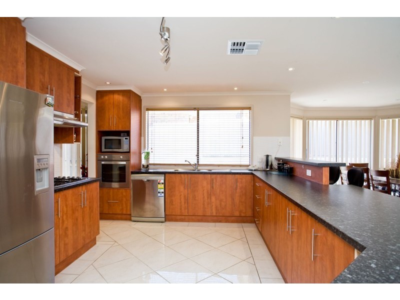 21 Islington Drive, Sheidow Park SA 5158