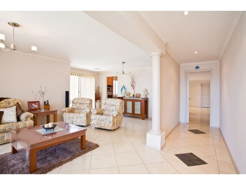 21 Islington Drive, Sheidow Park SA 5158