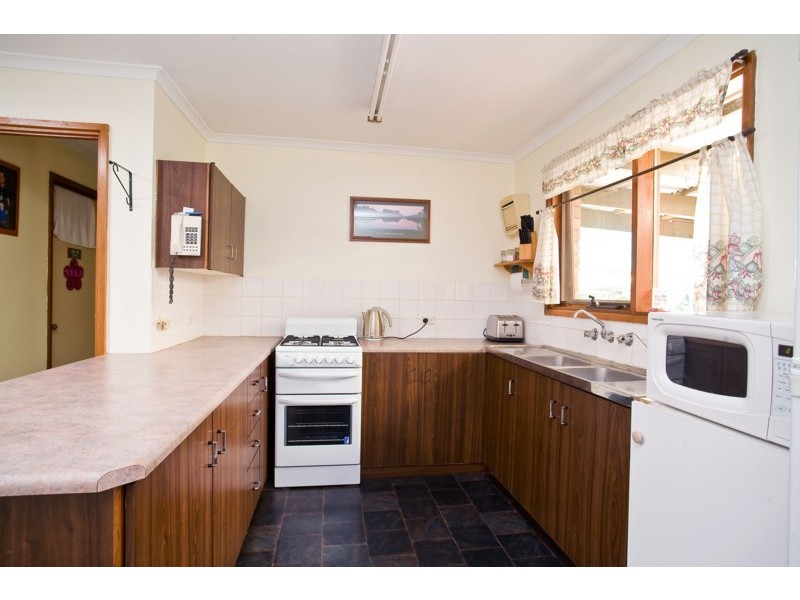 1 Nungara Court, Morphett Vale SA 5162