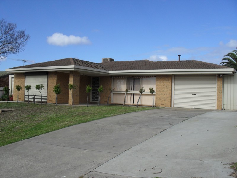 11 MacDonald Road, Christie Downs SA 5164