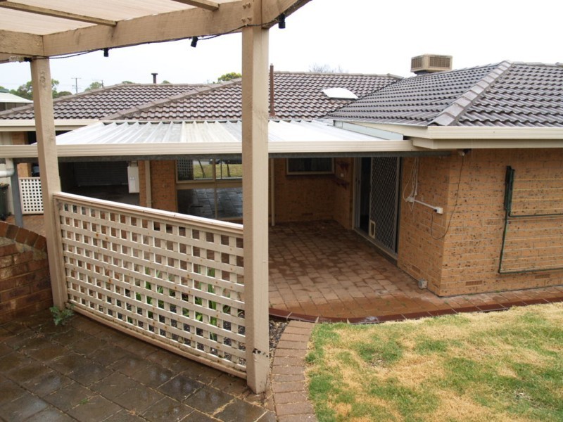 11 MacDonald Road, Christie Downs SA 5164