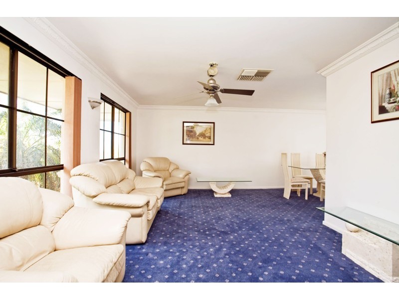 15 Brett Crescent, Hallett Cove SA 5158