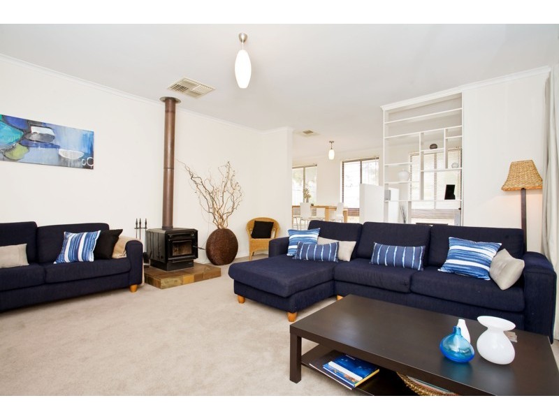 10 Wonggo Street, Hallett Cove SA 5158