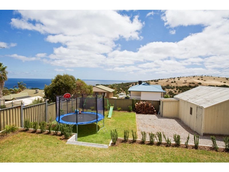 10 Wonggo Street, Hallett Cove SA 5158