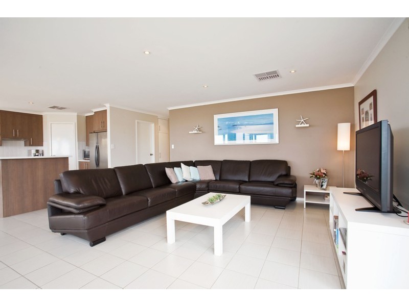 143 Grand Boulevard, Seaford Rise SA 5169