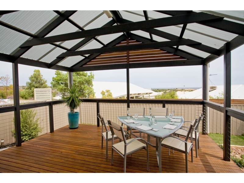 143 Grand Boulevard, Seaford Rise SA 5169