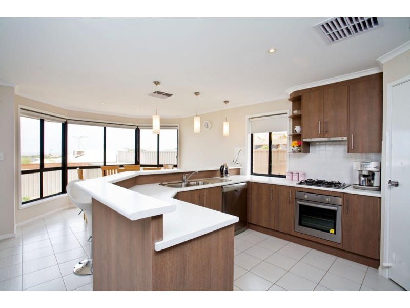 143 Grand Boulevard, Seaford Rise SA 5169