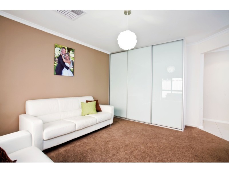 143 Grand Boulevard, Seaford Rise SA 5169