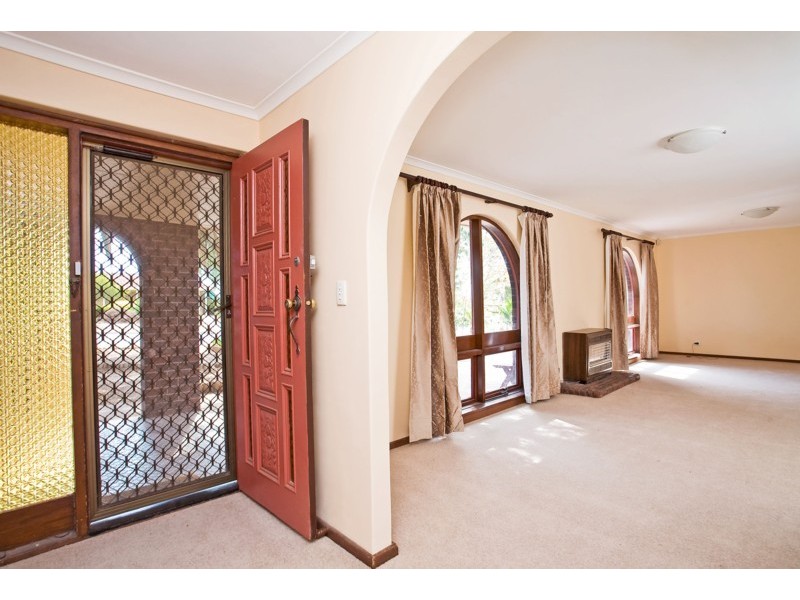 10 Camille Street, Hallett Cove SA 5158