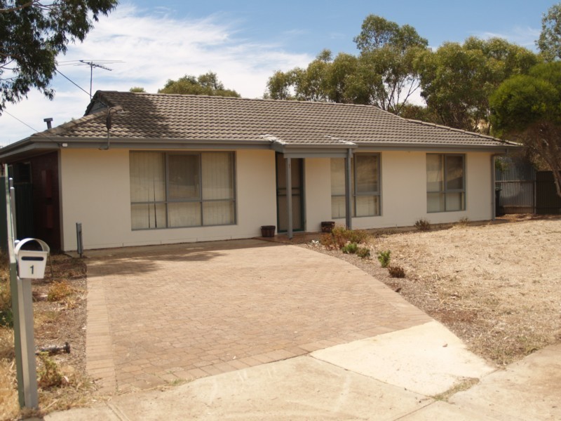 1 Columba Street, Christie Downs SA 5164