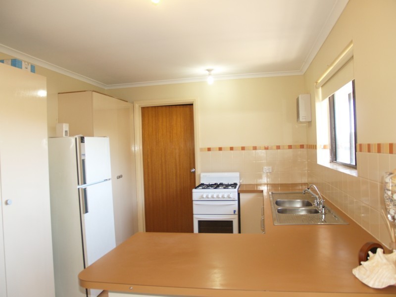 1 Columba Street, Christie Downs SA 5164