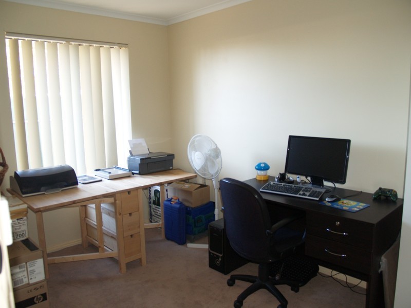 1 Columba Street, Christie Downs SA 5164