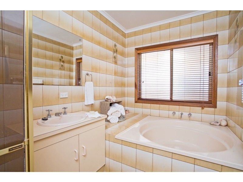 21 Lapwing Street, Hallett Cove SA 5158