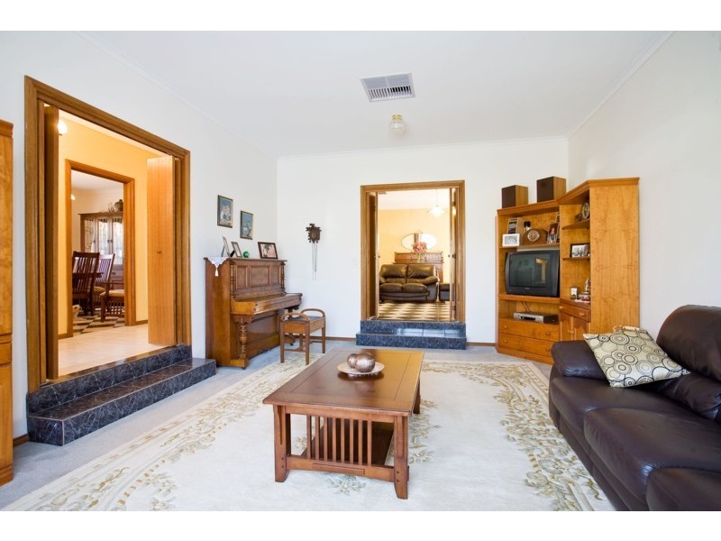 21 Lapwing Street, Hallett Cove SA 5158