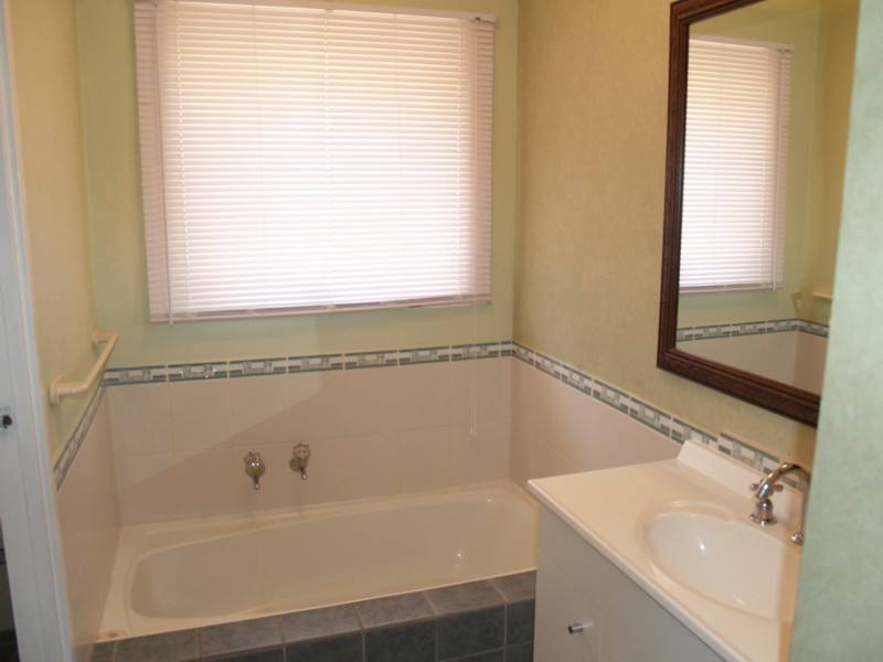 26 Mallett Avenue, Morphett Vale SA 5162