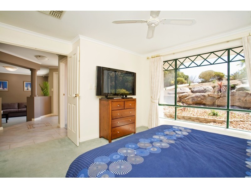 2 View Court, Happy Valley SA 5159