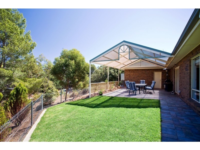 2 View Court, Happy Valley SA 5159