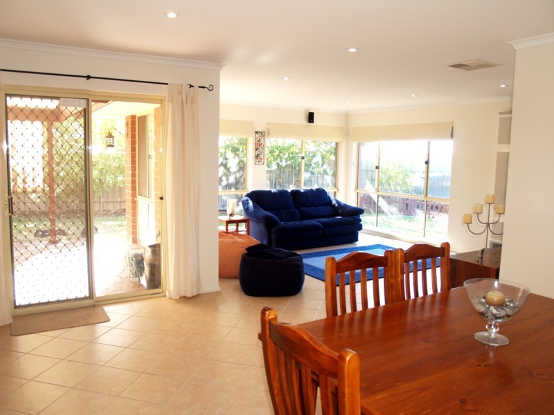 36 Nyrang Circuit, Woodcroft SA 5162