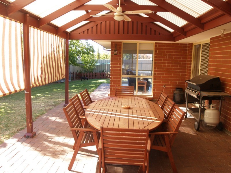 36 Nyrang Circuit, Woodcroft SA 5162