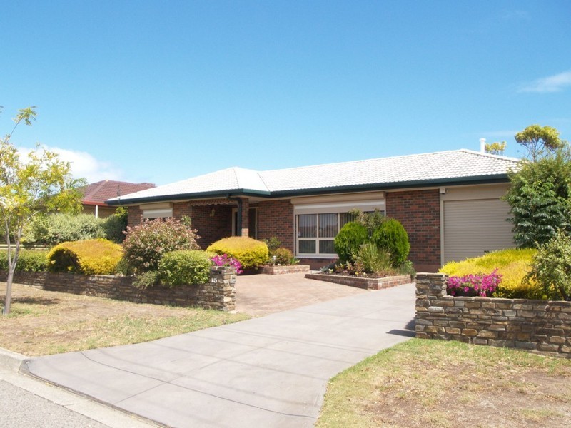 15 Applecross Avenue, Morphett Vale SA 5162