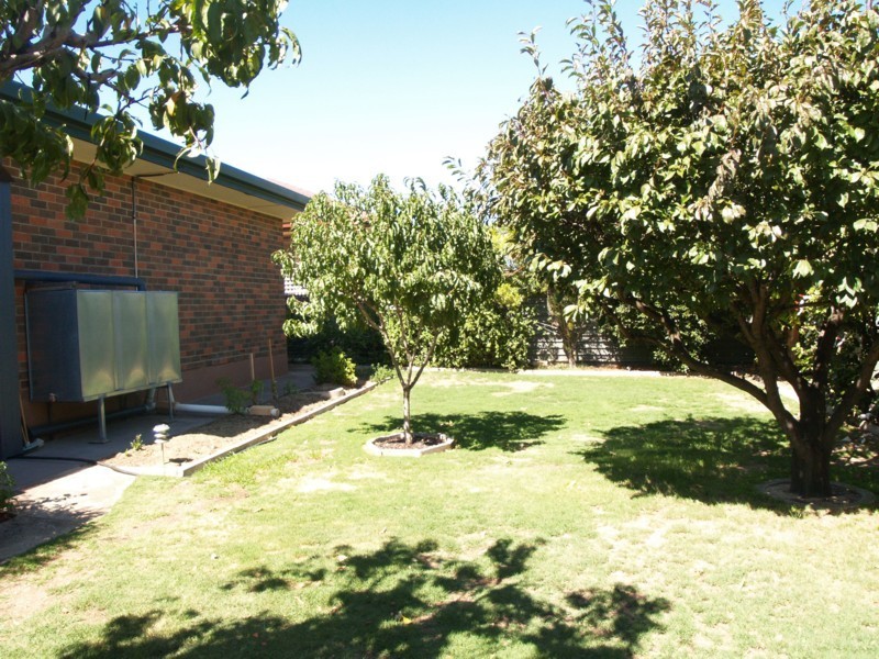 15 Applecross Avenue, Morphett Vale SA 5162