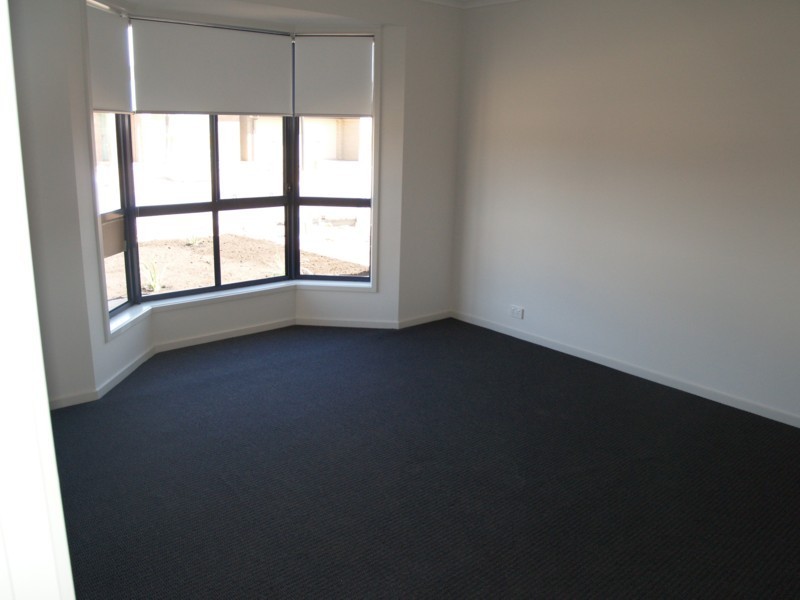 9 Sand Street, Seaford Meadows SA 5169