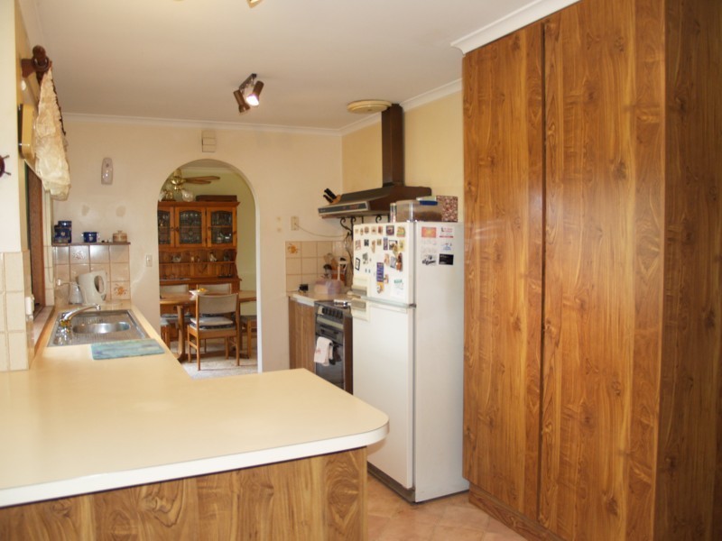 22 Tripoli Road, Happy Valley SA 5159