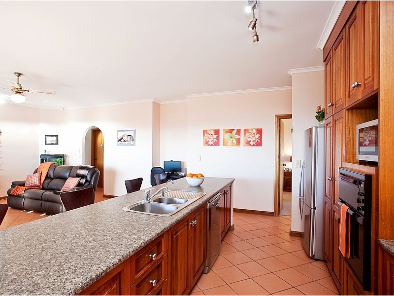 24 Fairhill  Street, Hallett Cove SA 5158