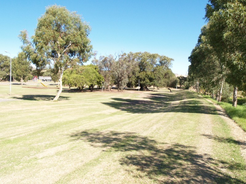 18a Featherstone Drive, Huntfield Heights SA 5163