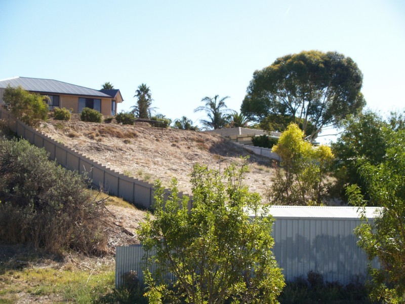 18a Featherstone Drive, Huntfield Heights SA 5163