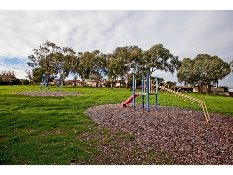 26 Tindall Crescent, Sheidow Park SA 5158