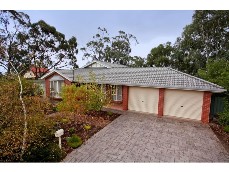 16 Gulfview Drive, Chandlers Hill SA 5159