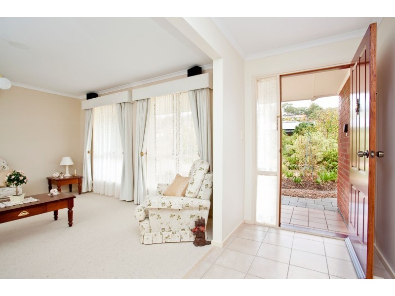 16 Gulfview Drive, Chandlers Hill SA 5159