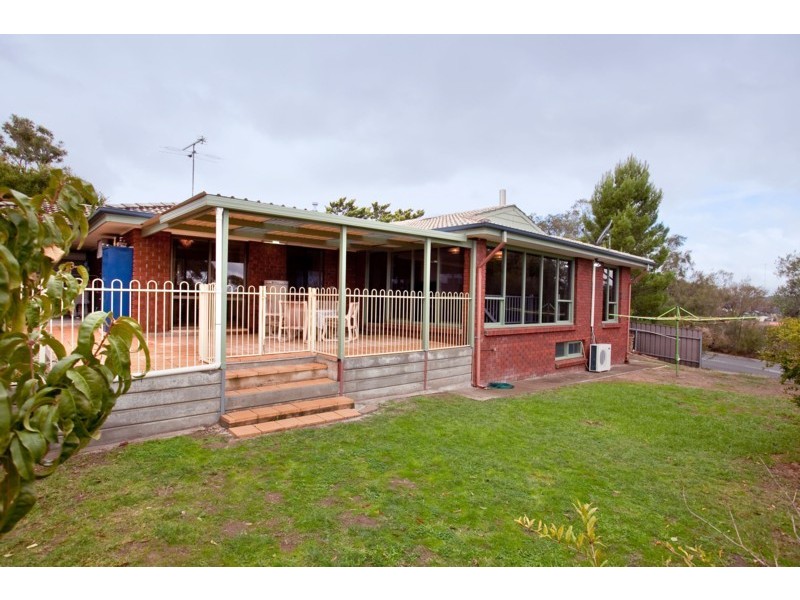 19 Elena Crescent, Hallett Cove SA 5158