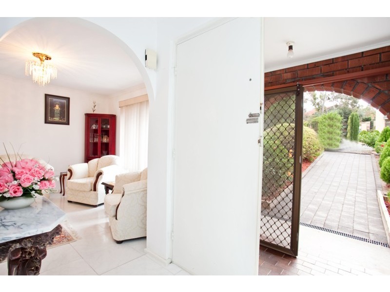 19 Elena Crescent, Hallett Cove SA 5158