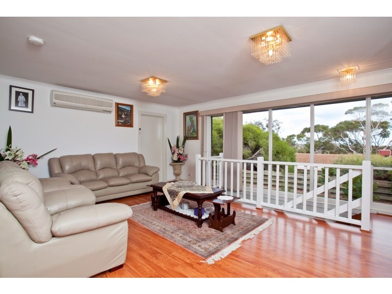 19 Elena Crescent, Hallett Cove SA 5158