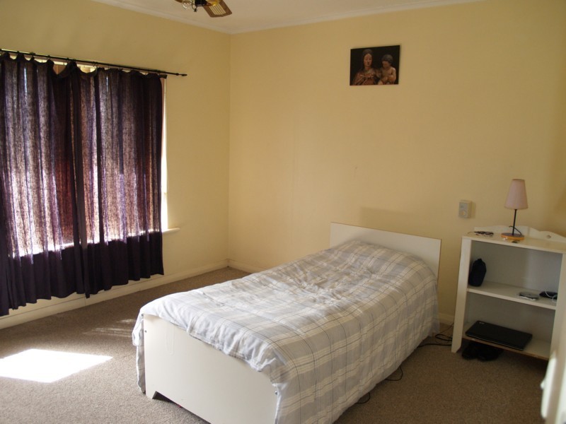 32 Bains Road, Morphett Vale SA 5162