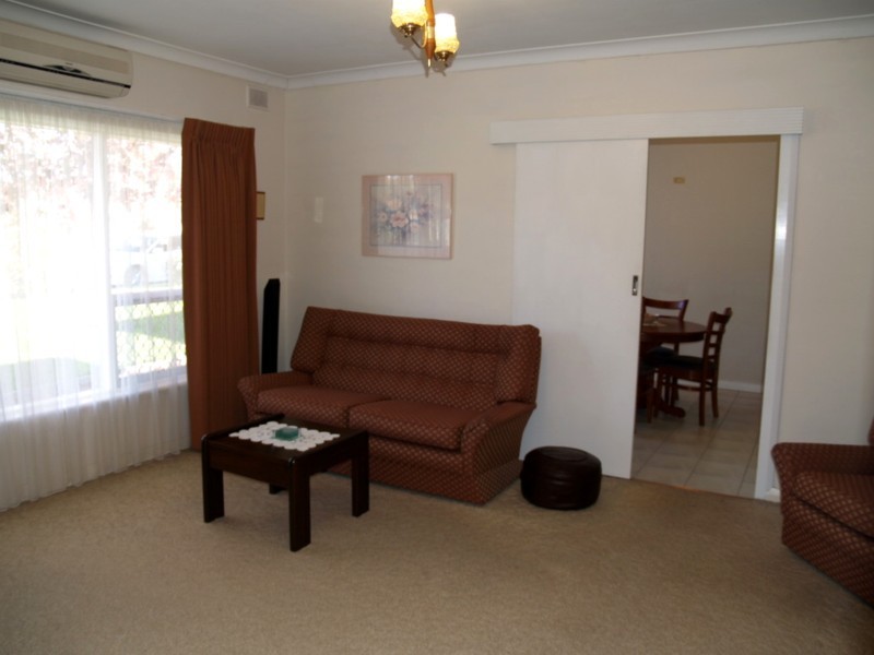 17 Stewart Avenue, Hackham SA 5163