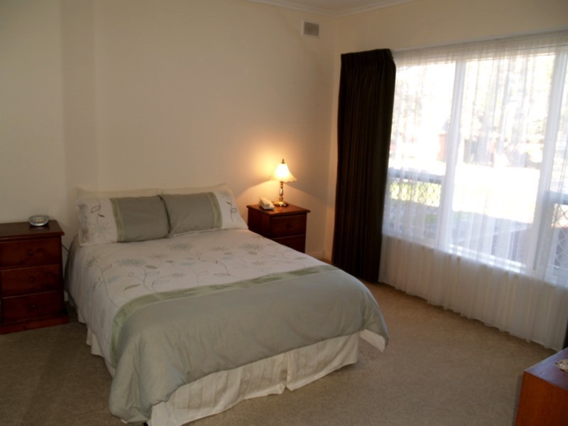 17 Stewart Avenue, Hackham SA 5163