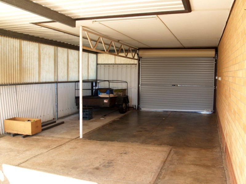 17 Stewart Avenue, Hackham SA 5163