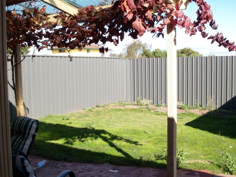 16 First Avenue, Moana SA 5169