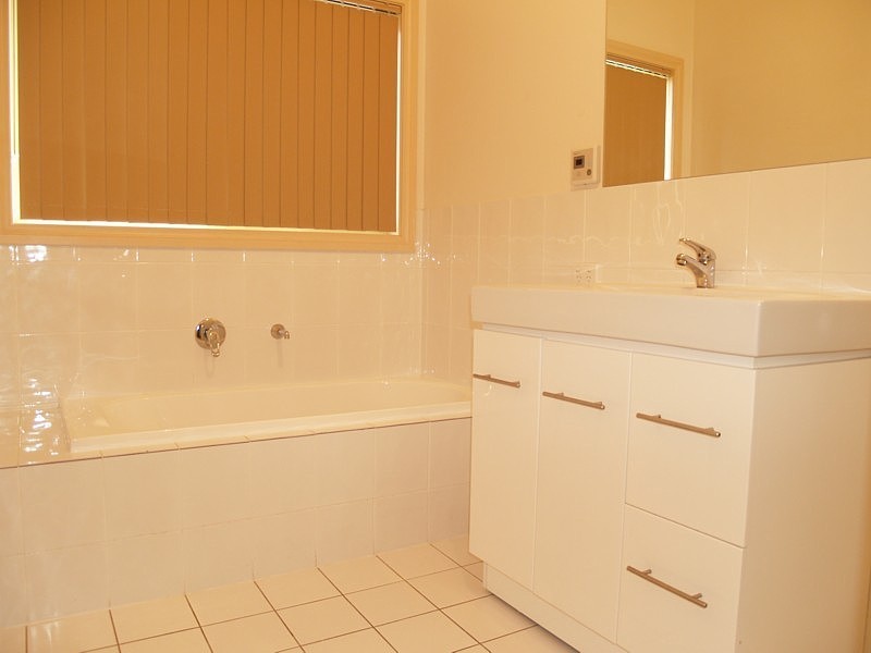 72 Scenic Way, Hackham SA 5163