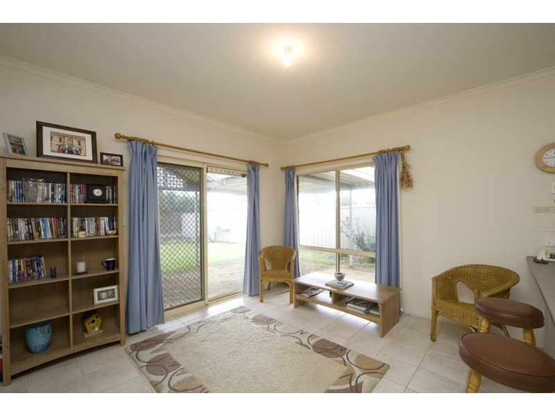 15 Hereford Lane, Woodcroft SA 5162