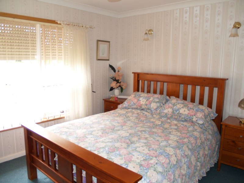 11 Melinda Road, Hackham SA 5163