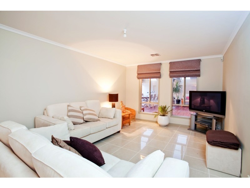 17 Tennyson Street, Seaford Rise SA 5169